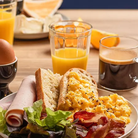 Ibis Jose Malhoa Готель