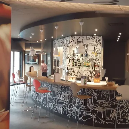 Ibis Jose Malhoa Готель 2*