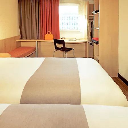 Hotel Ibis Jose Malhoa 2*