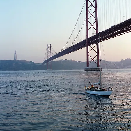 فندق إيبيس ليسبوا خوسيه مالهوا Lisboa