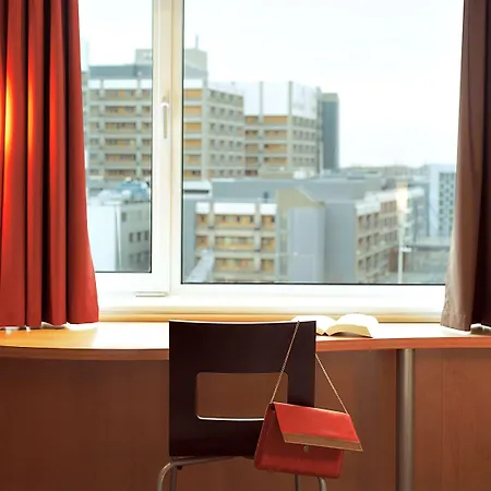 Ibis Jose Malhoa Lisboa