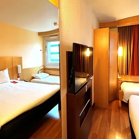 Otel Ibis Jose Malhoa 2*