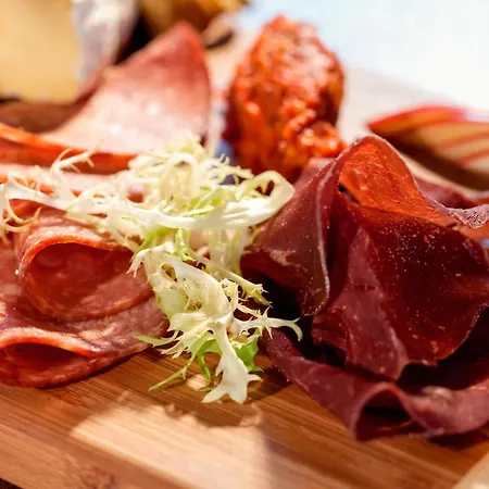 Hotel Ibis Jose Malhoa 2*